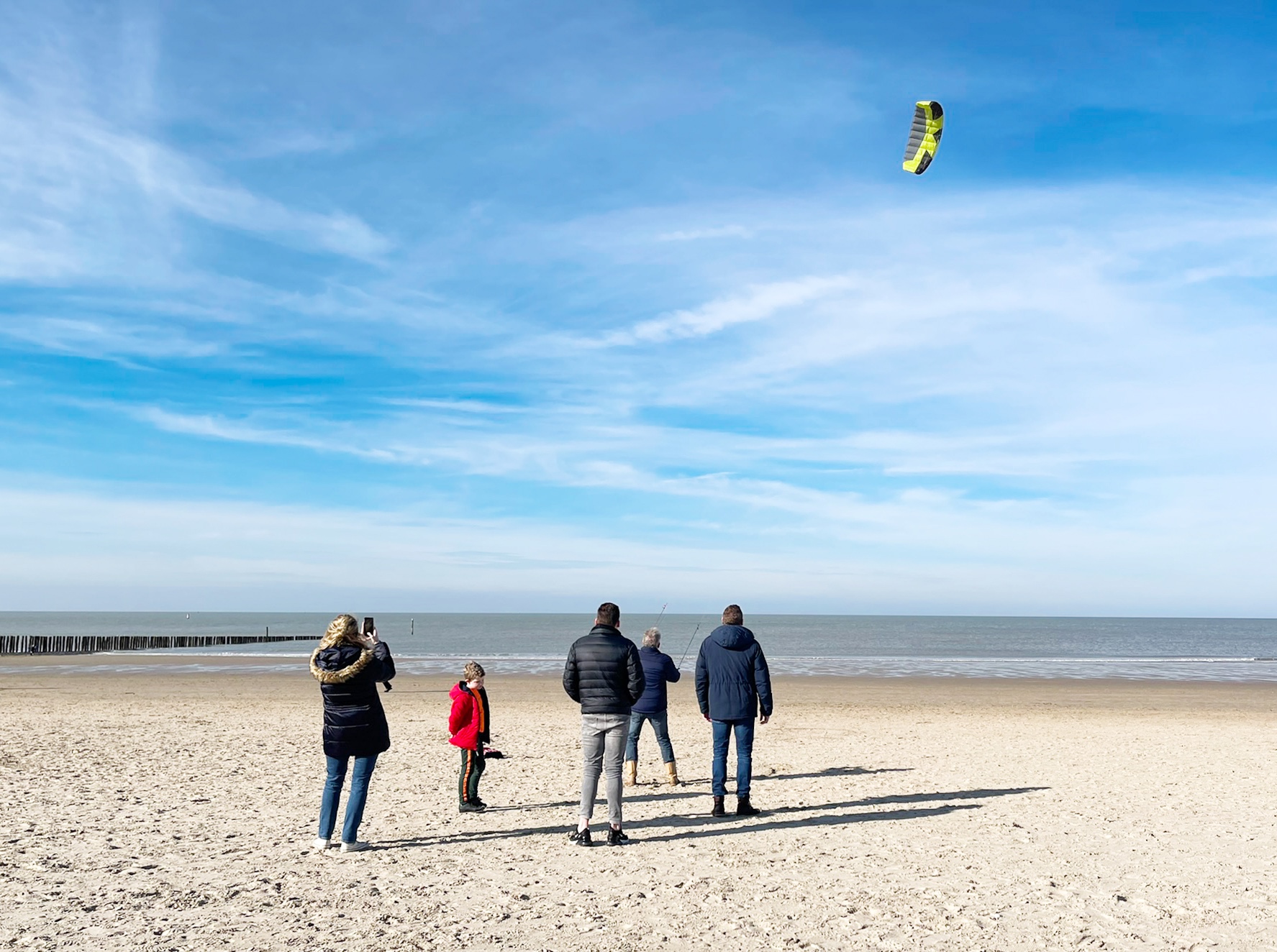 Familie am Strand bei Cadzand