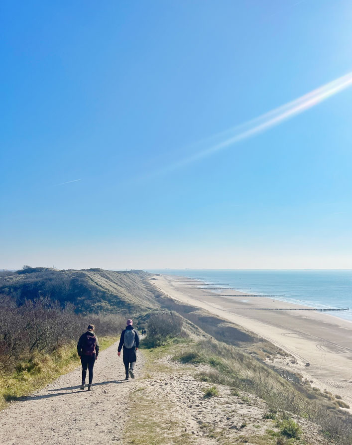 Valkenisse strand winter wandelen