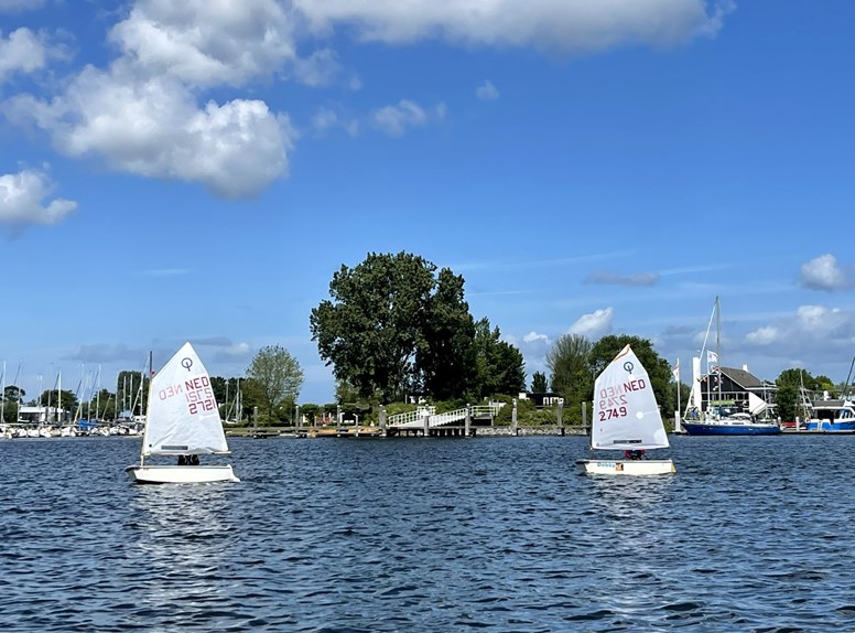 Bootje in het Veerse Meer bij Veere