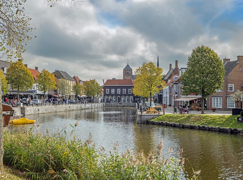 Sluis centrum Damse Vaart
