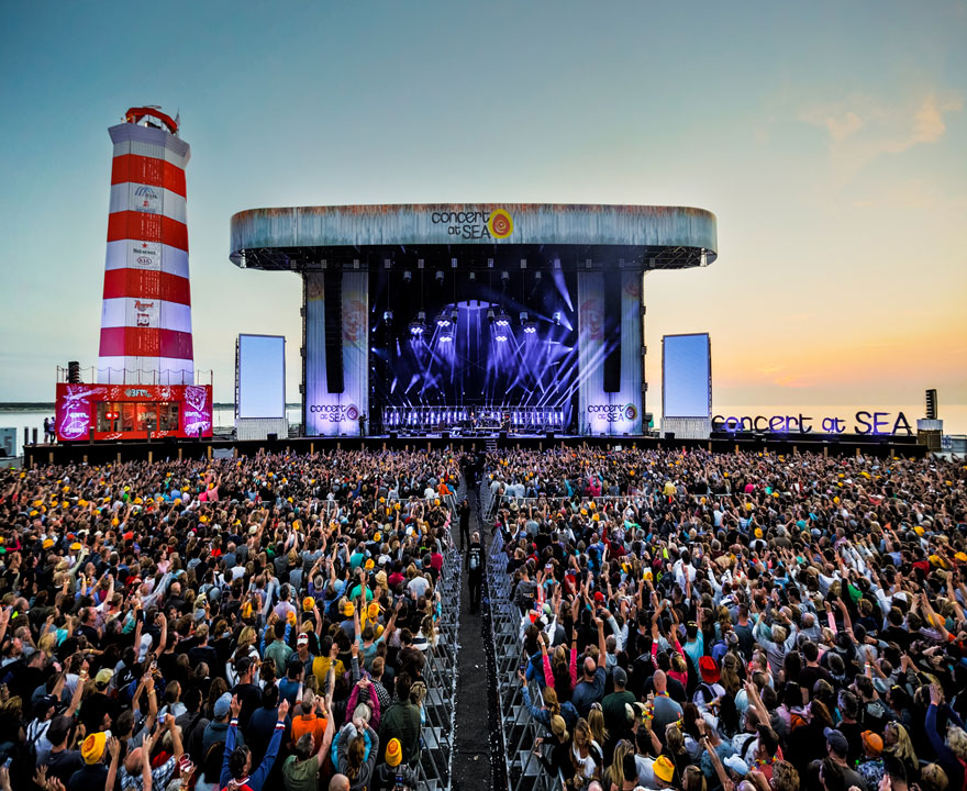 Concert at Sea CAS Brouwersdam, een prachtig voorbeeld hoe je als ondernemer met een goed idee hier succesvol kan ondernemen.