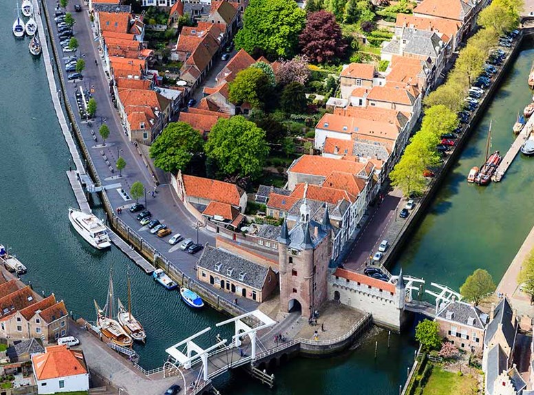 Ontdek de historische monumenten op Schouwen-Duiveland in deze prachtige Monumentaal Fietsen fietsroute.