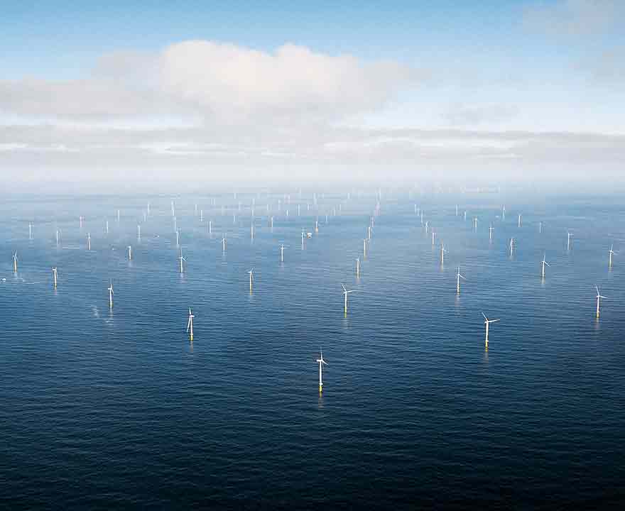 Pionierende bedrijven bouwen vanaf Zeeland windmolenparken op zee