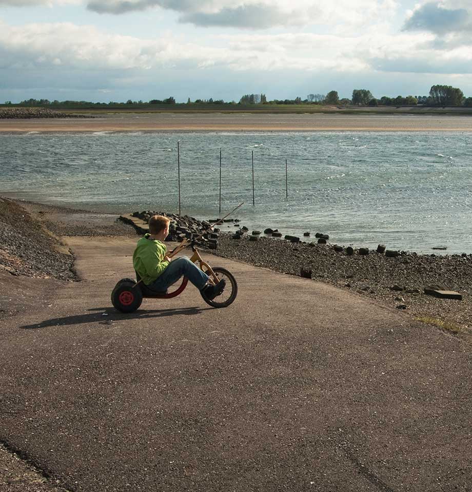Spelen aan het water