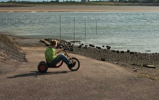 Spelen aan het water