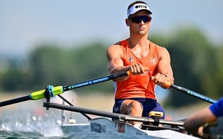 Actiefoto van roeier Corné de Koning